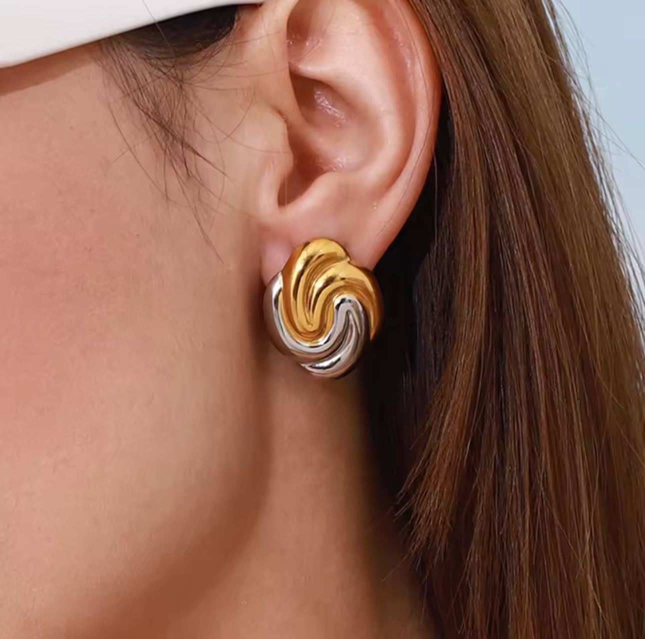 Aretes bicolor moño