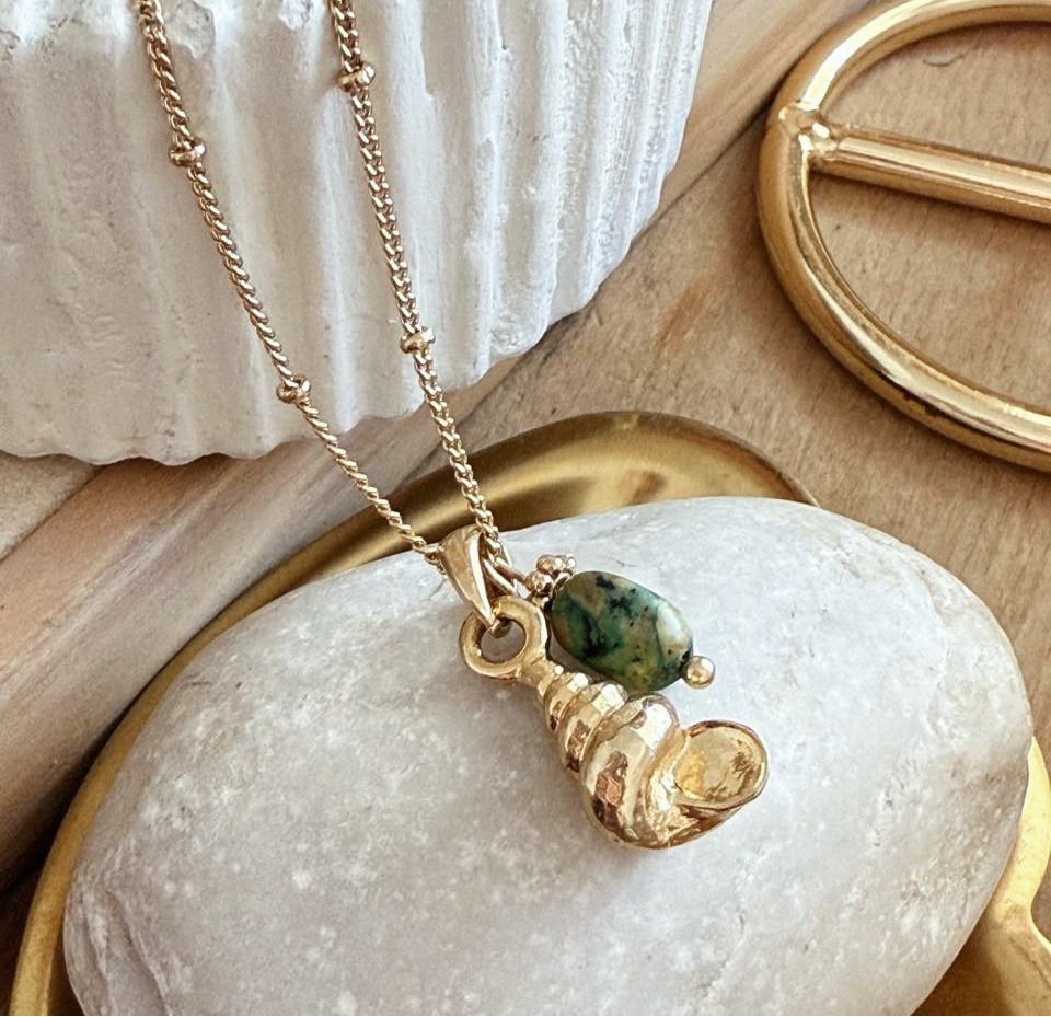 Collar caracol y piedra
