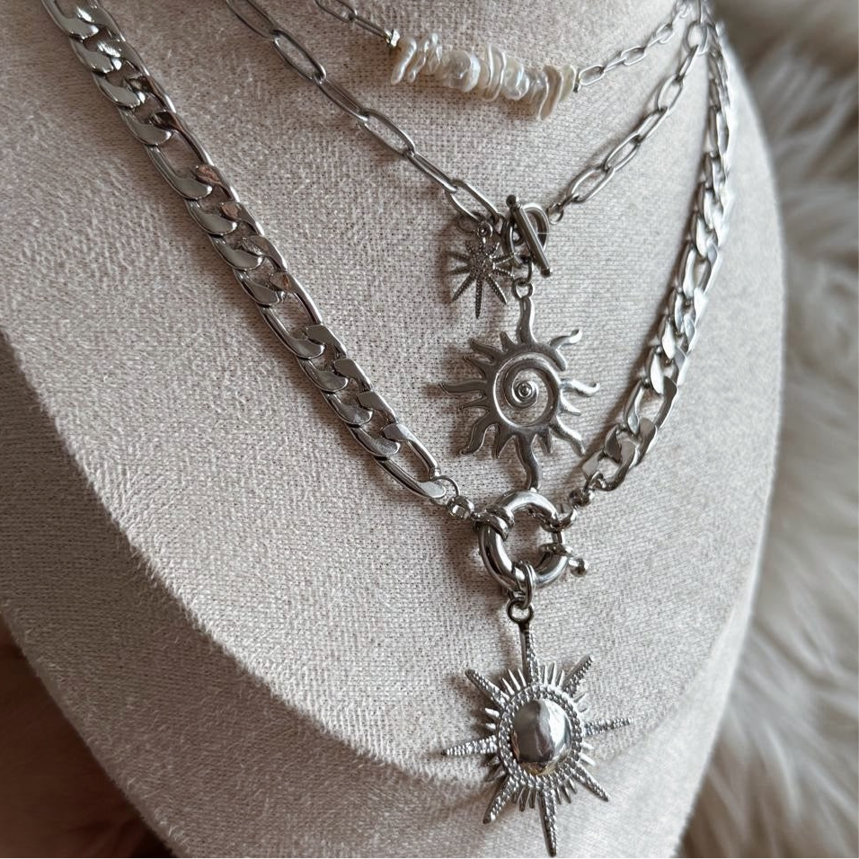 Collar sol destello plateado