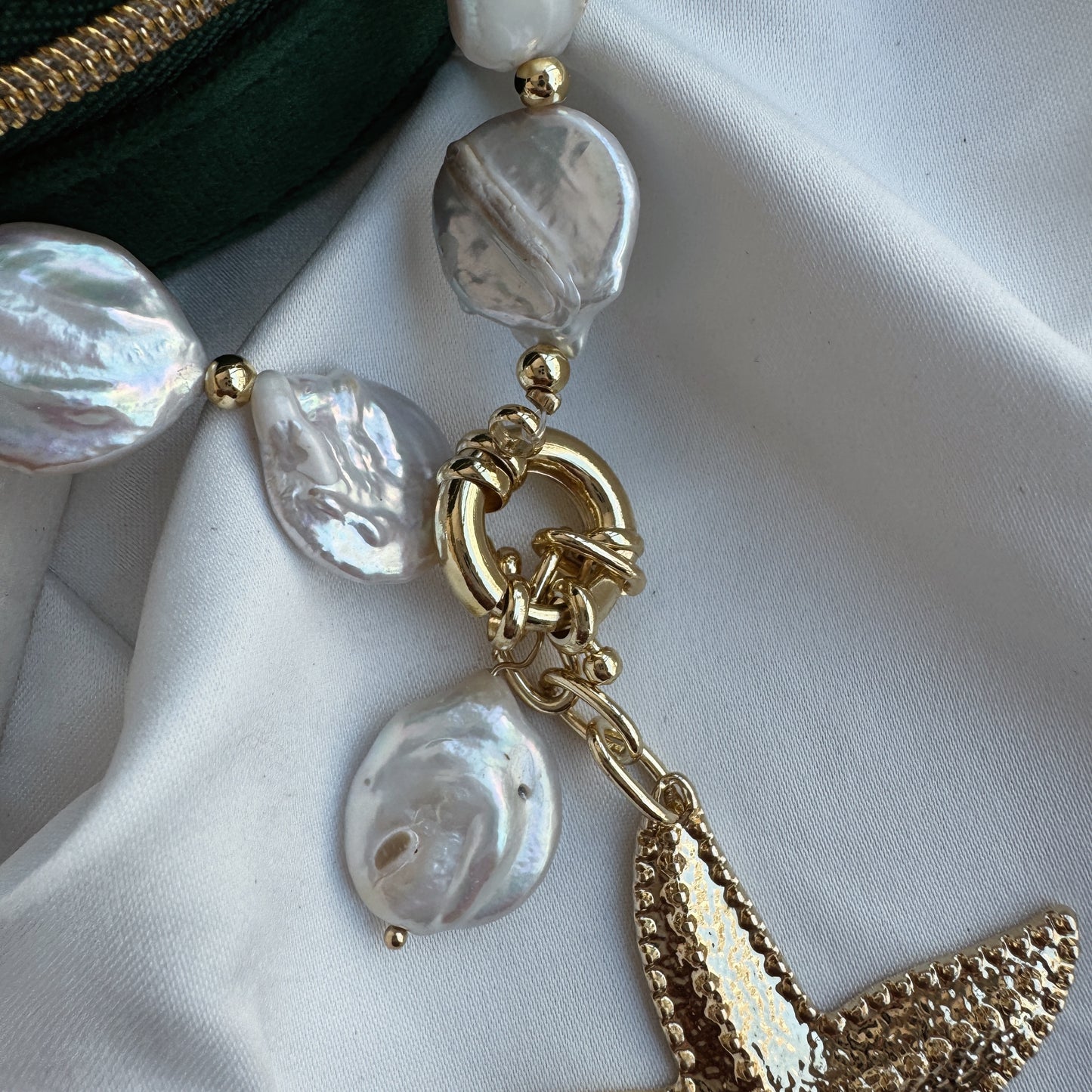 Collar perla barroca y estrella