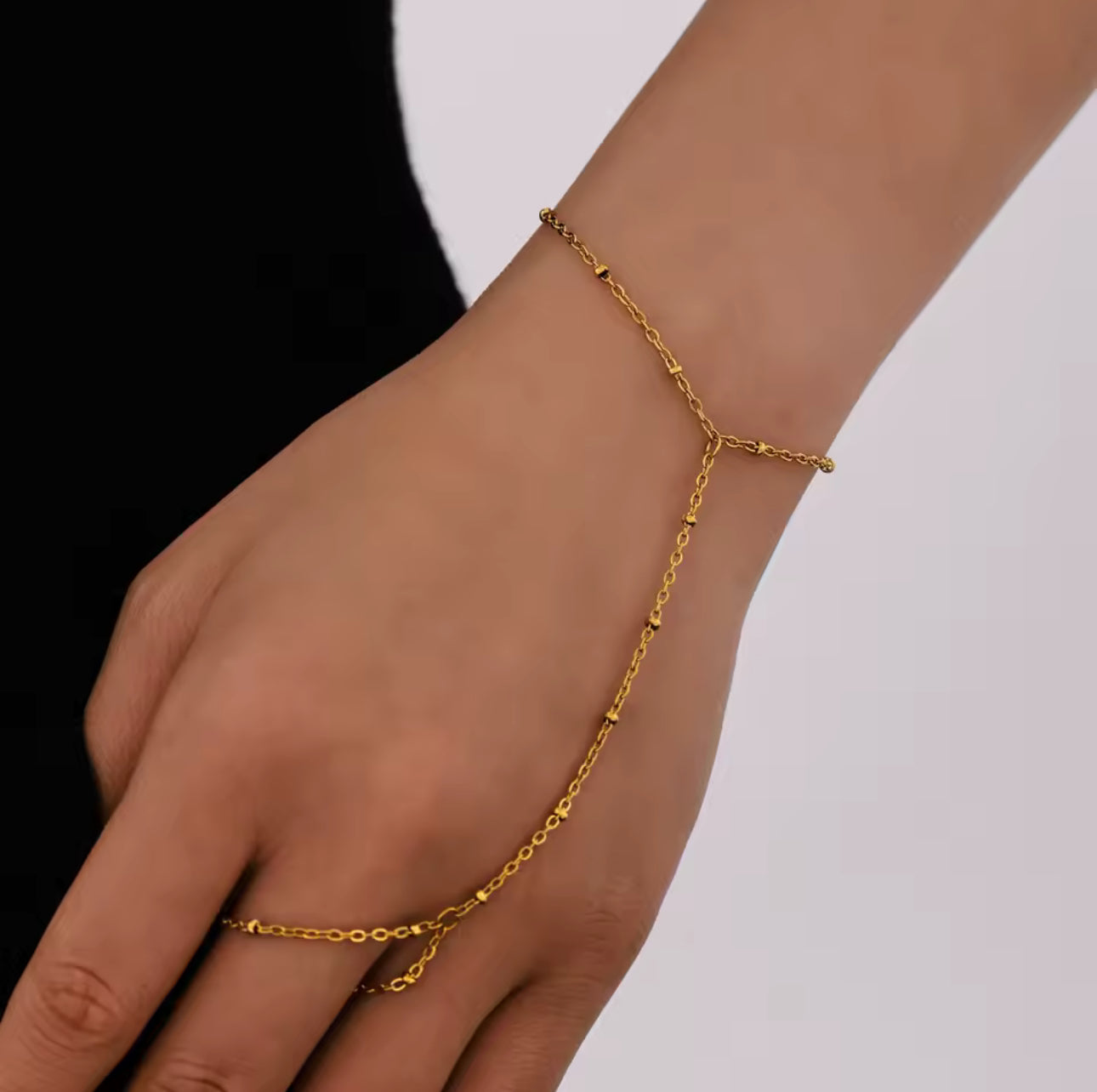 Hand bracelet dorado