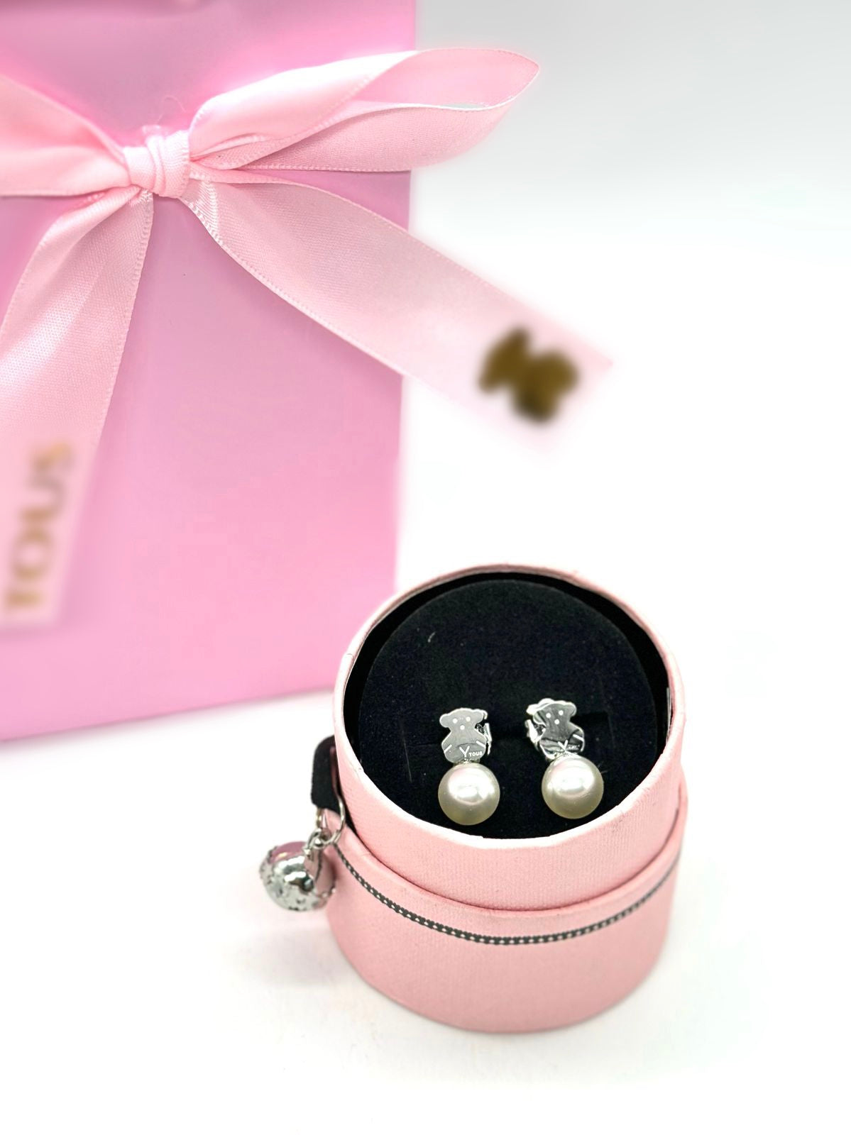 Aretes oso