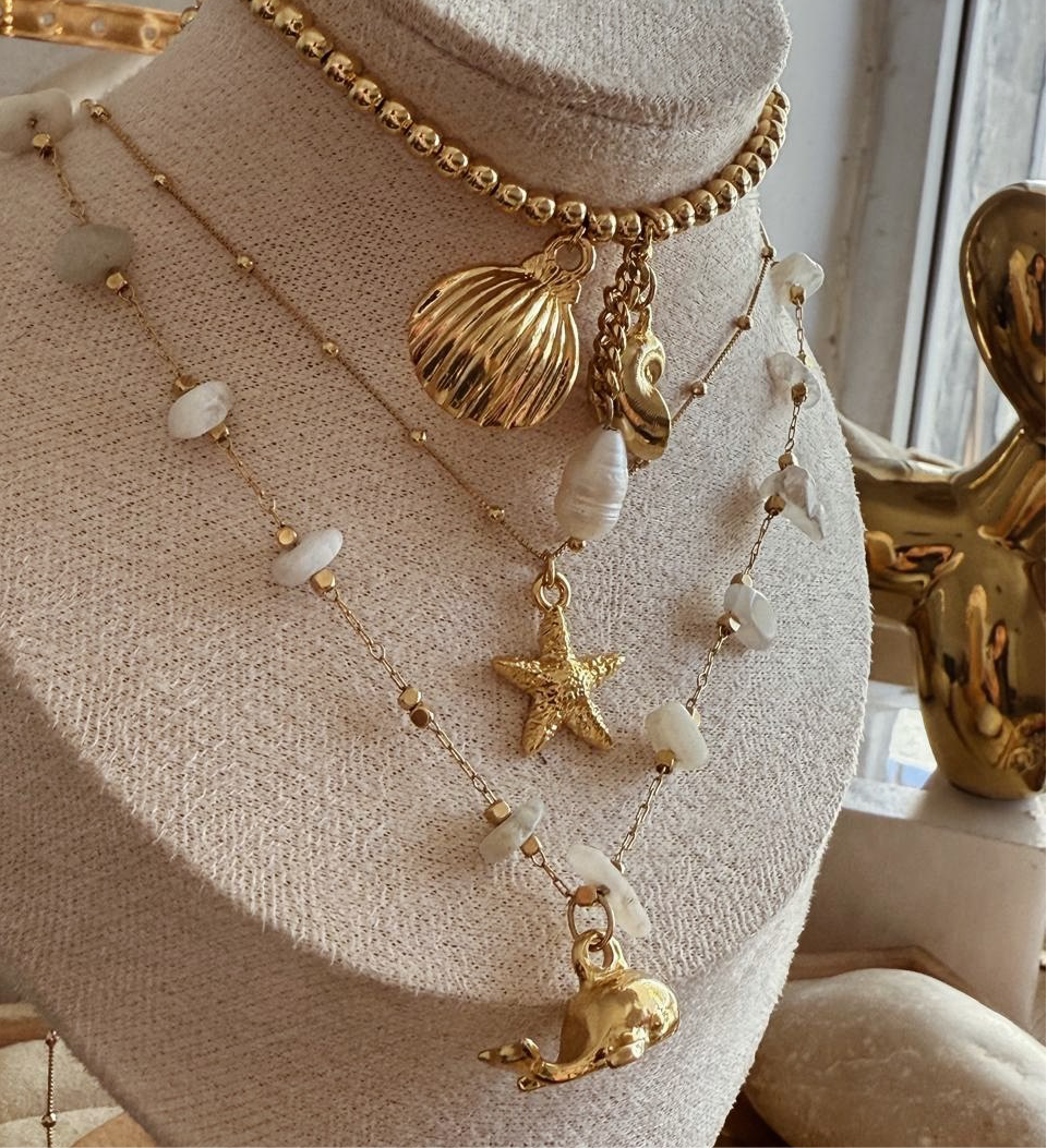 Collar balines y dijes