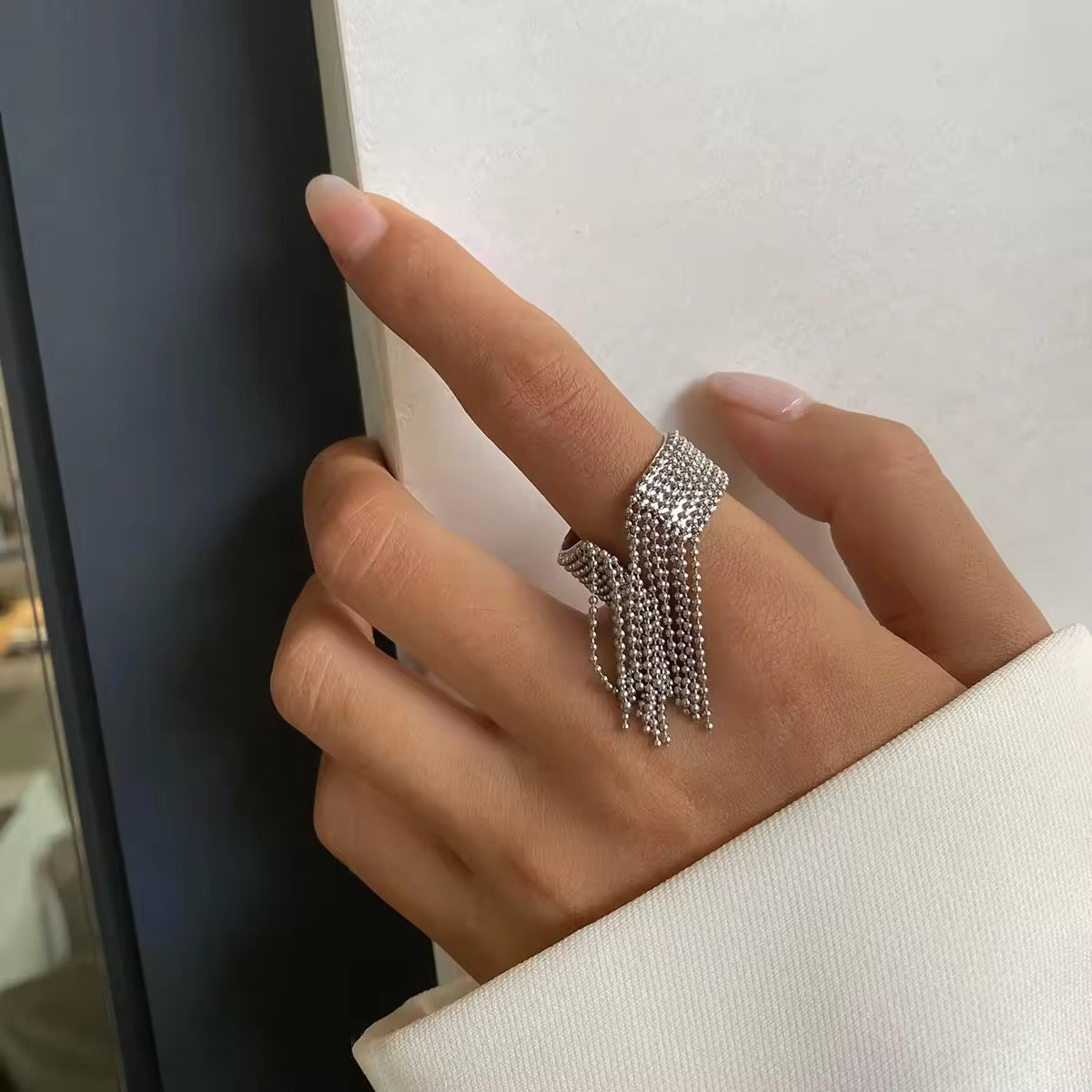 Anillo borla