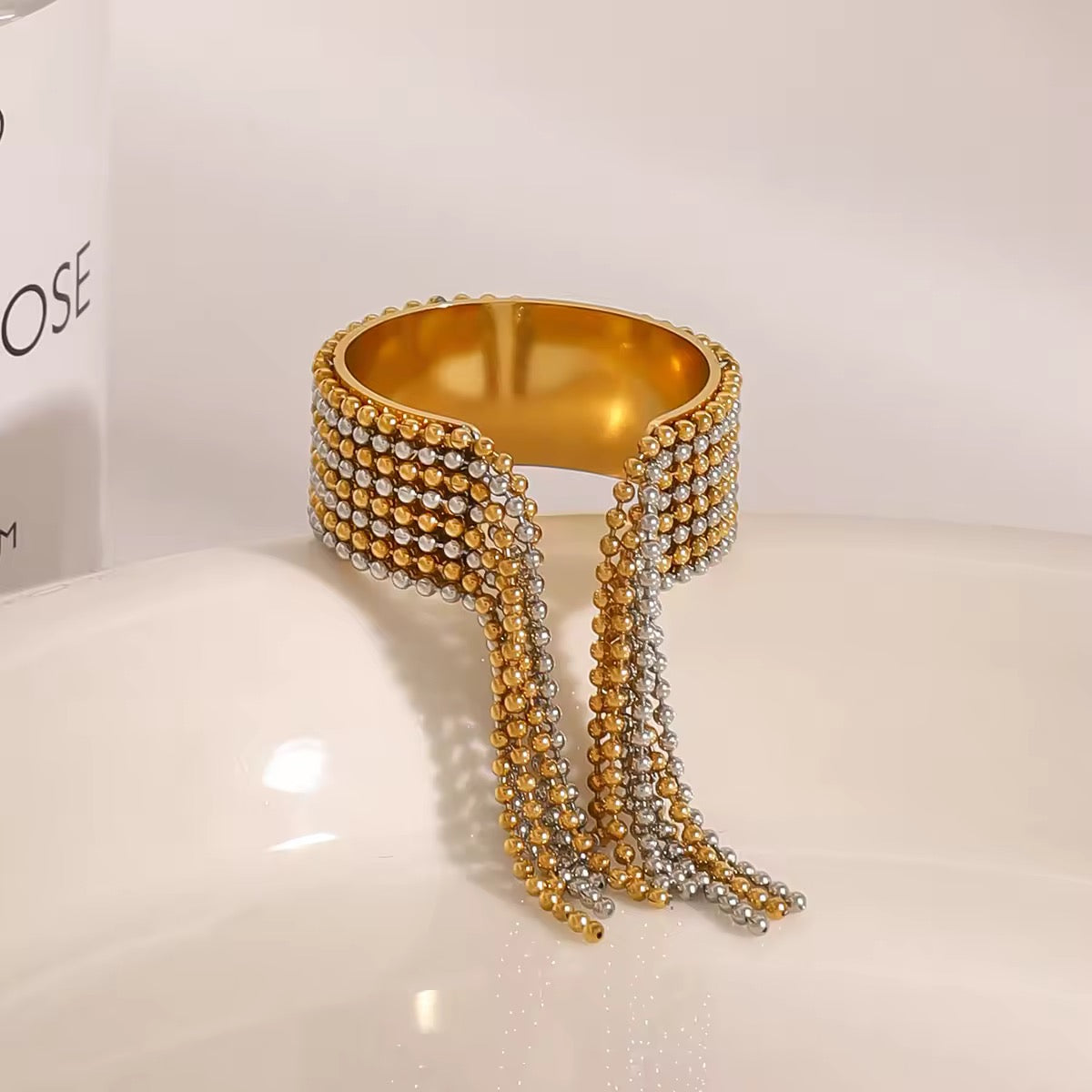 Anillo borla