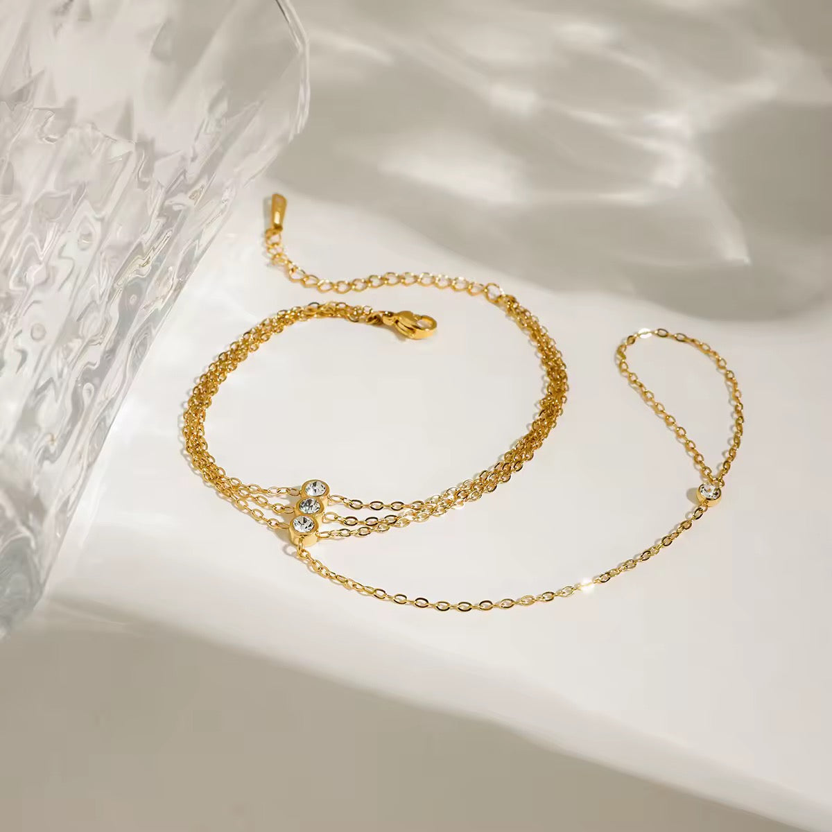 Hand bracelet piedras