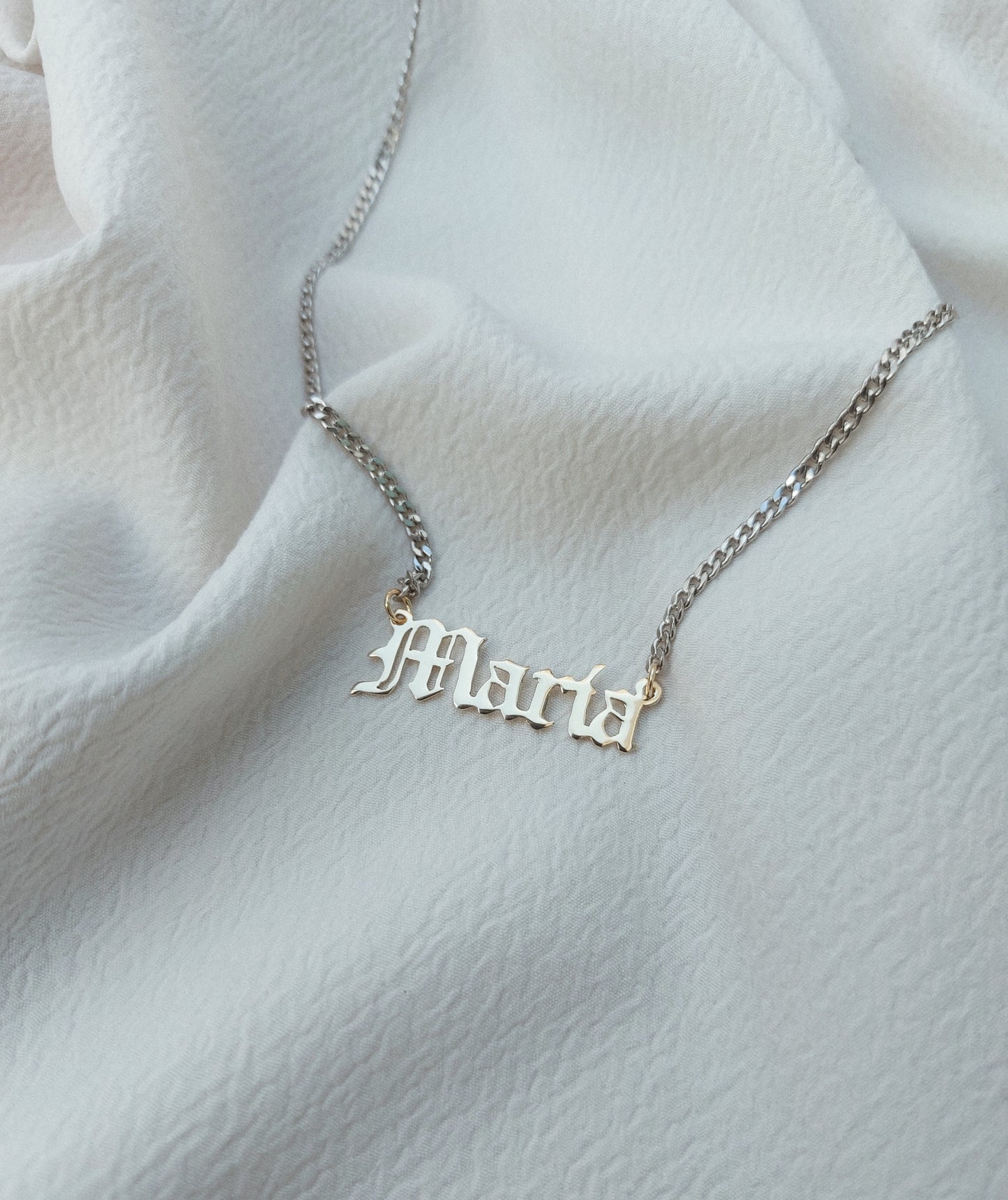Collar nombre