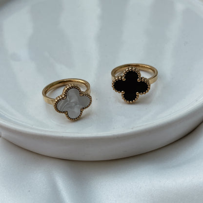 Anillo trebol