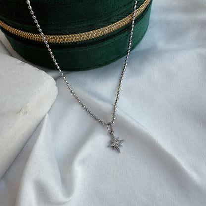 Collar mini estrella