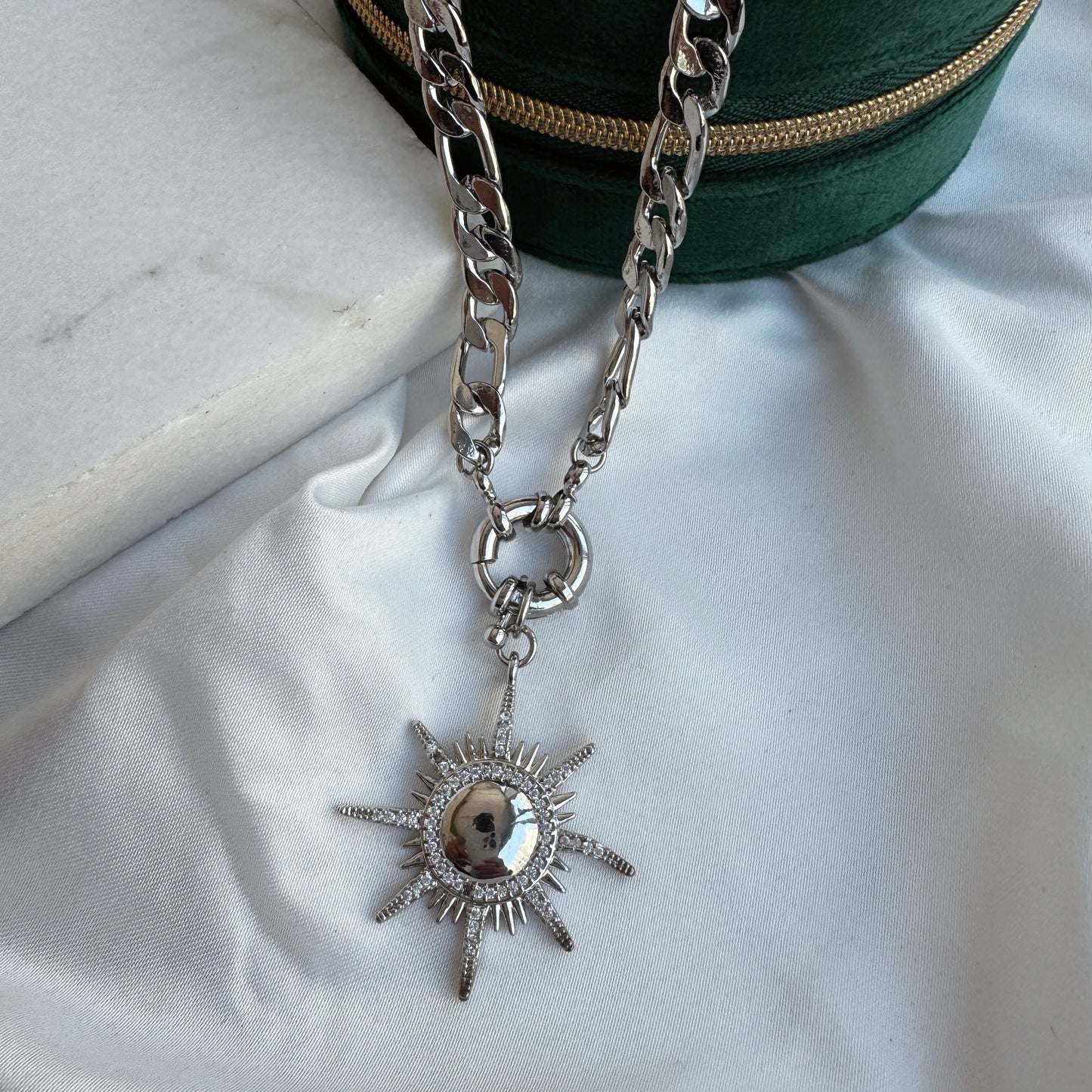 Collar sol marino