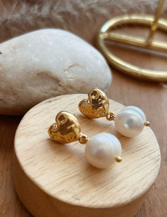 Arete corazón Perla
