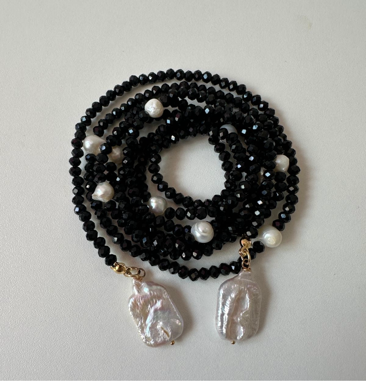 Collar infinito perlas