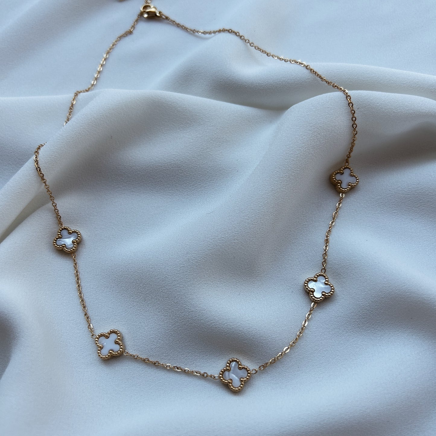 Collar trebol varios
