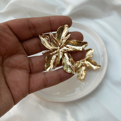 Aretes flower