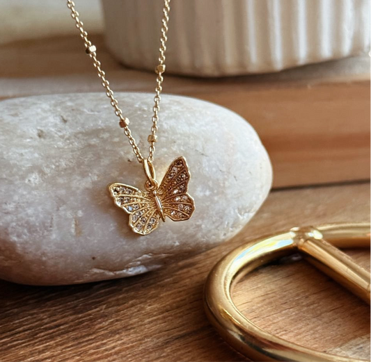 Collar mariposa