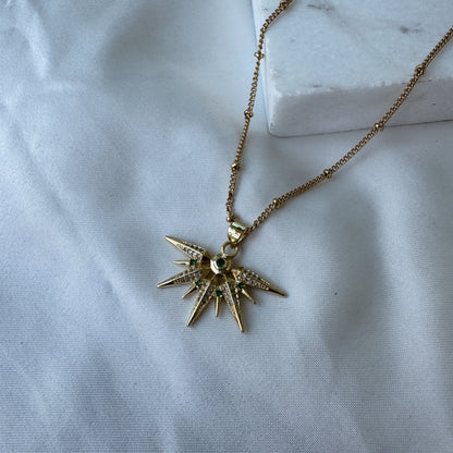Collar media estrella