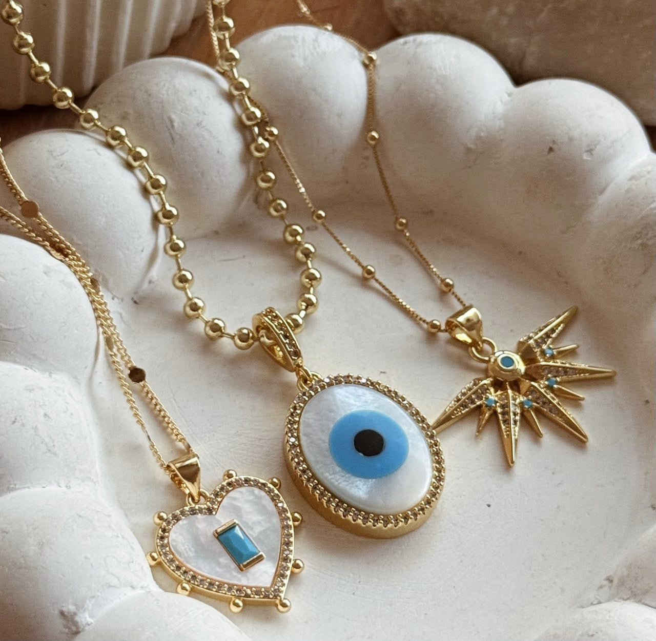 Collar ojo madre perla