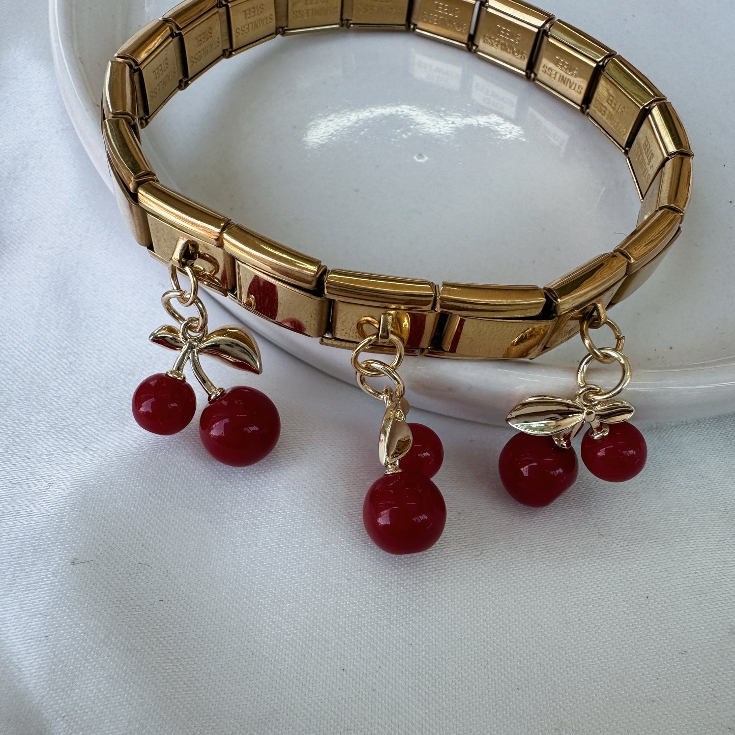 Pulsera italiana cerezas 1