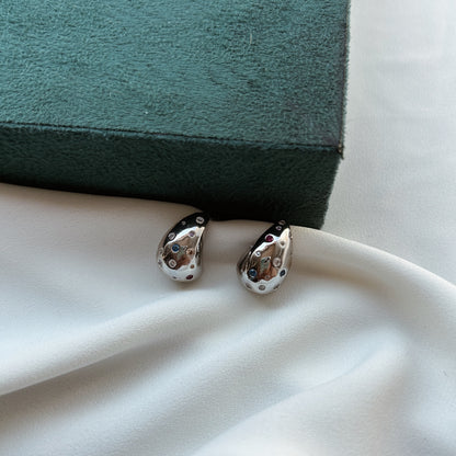 Aretes gota piedras