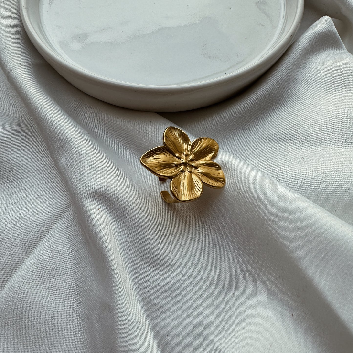 Anillo flor