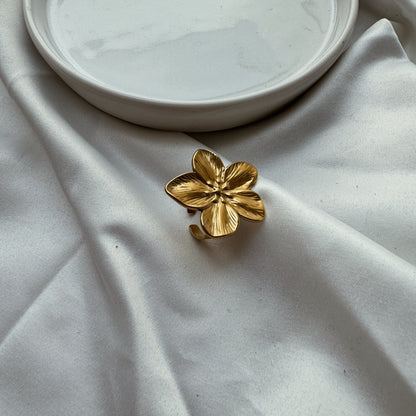 Anillo flor