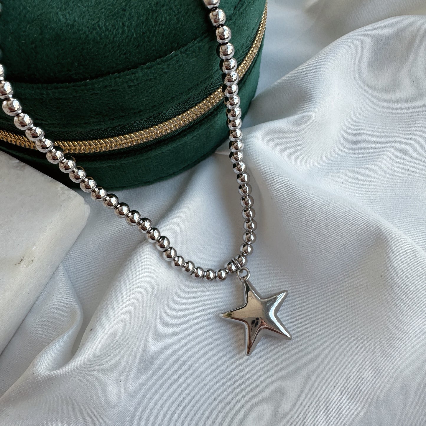 Collar balín estrella