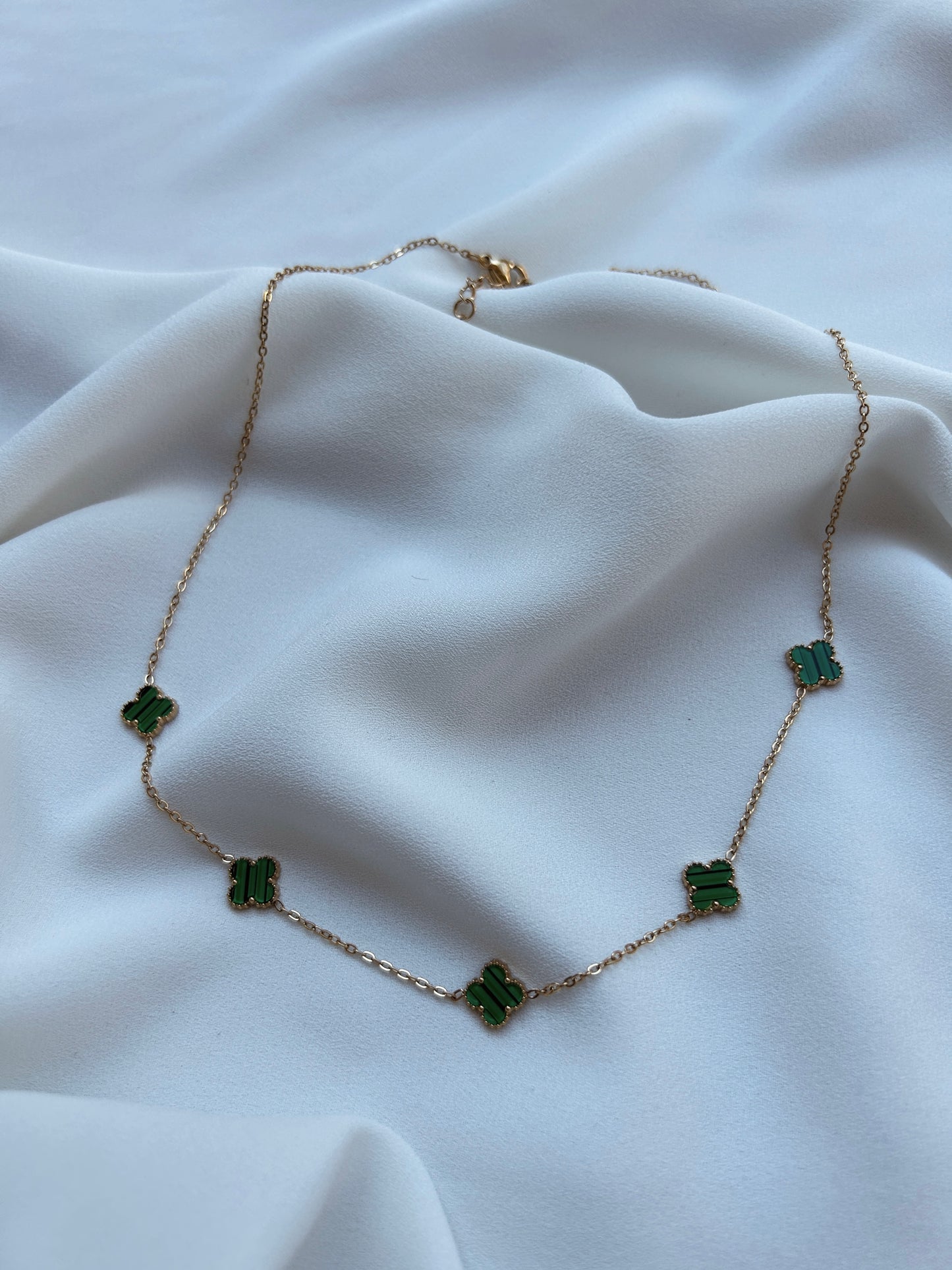 Collar trebol varios