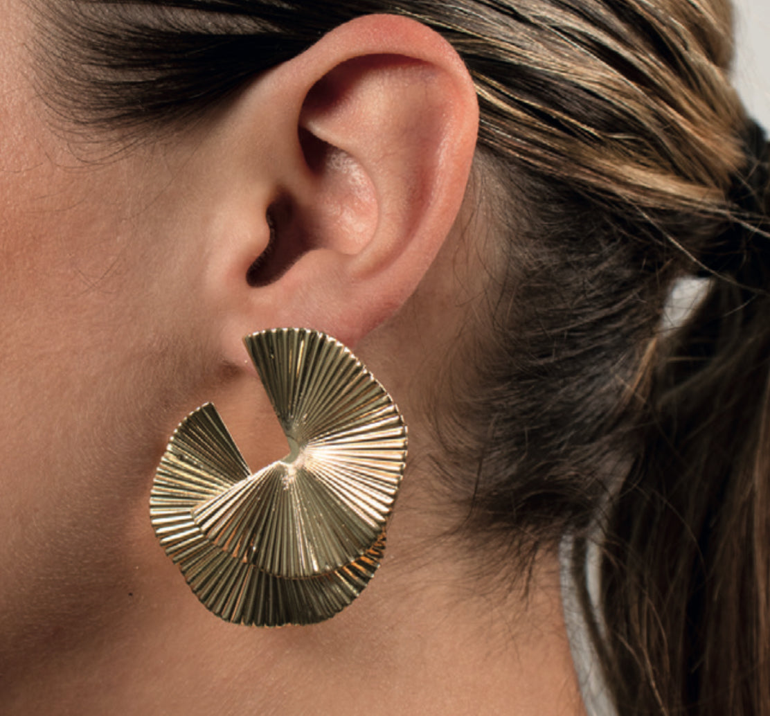 Aretes abanico