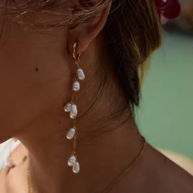 Arete colgante perla