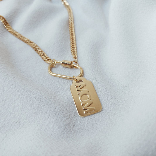 Collar placa MOM