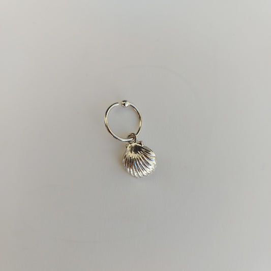 Piercing /huggie concha