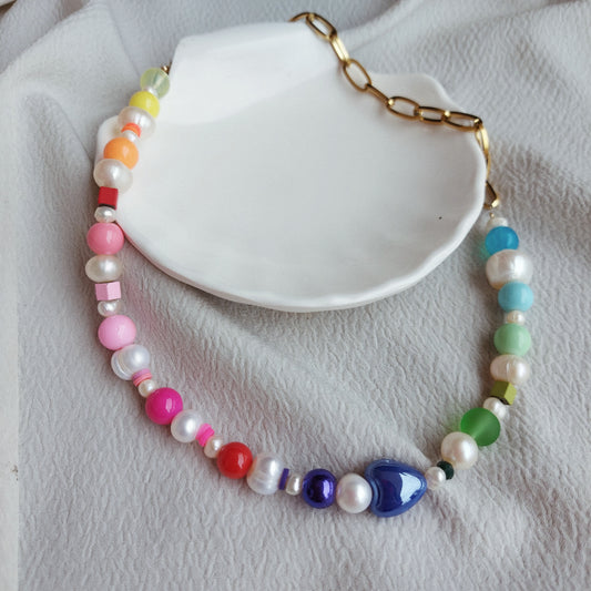 Chocker rainbow