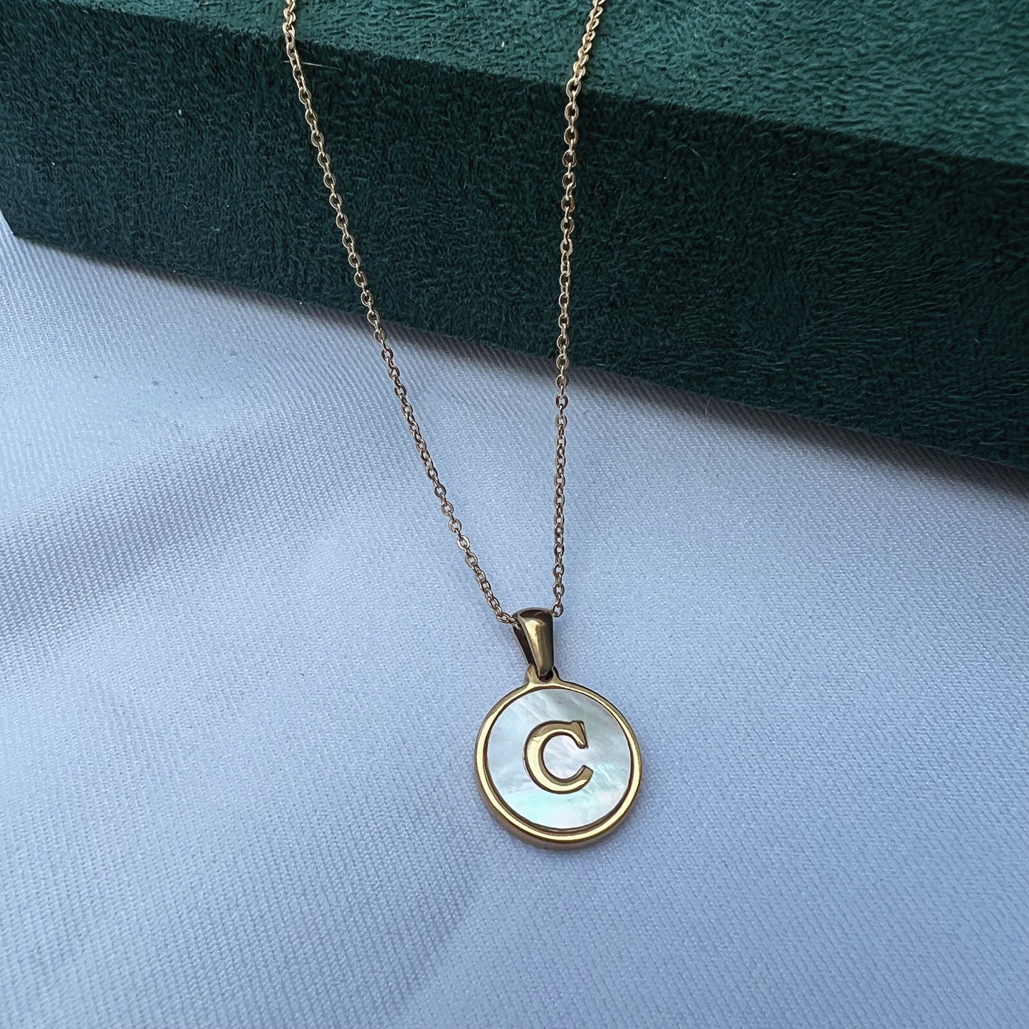 Inicial madre perla